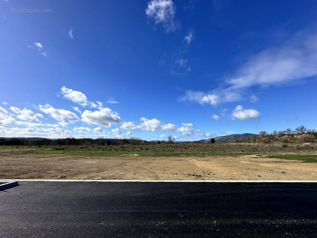 Terrain à FERRALS-LES-CORBIERES
