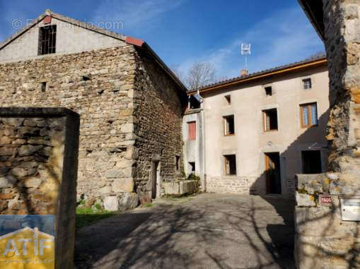 Maison à CHALMAZEL