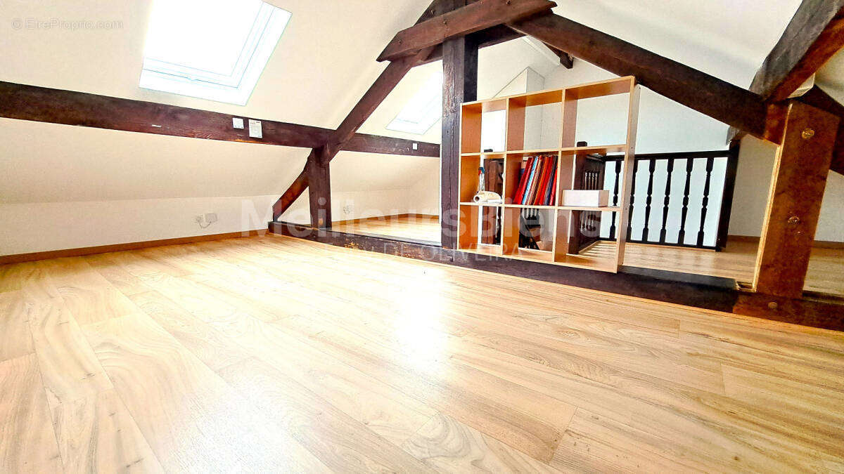 Maison a vendre  - 6 pièce(s) - 148 m2 - Surfyn