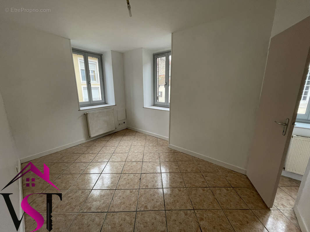 Appartement à AUXONNE