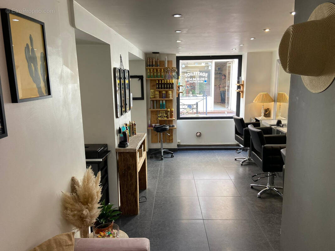 Commerce à SAINT-RAPHAEL