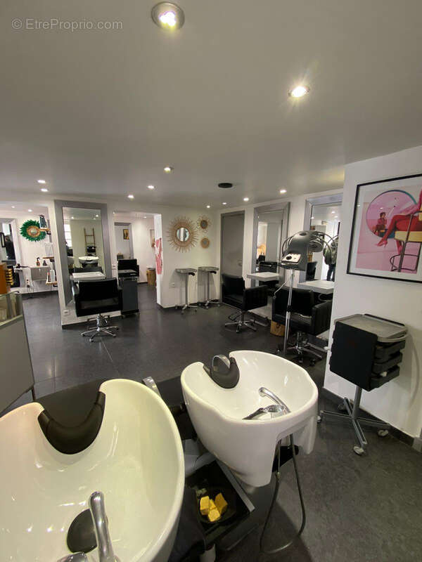 Commerce à SAINT-RAPHAEL