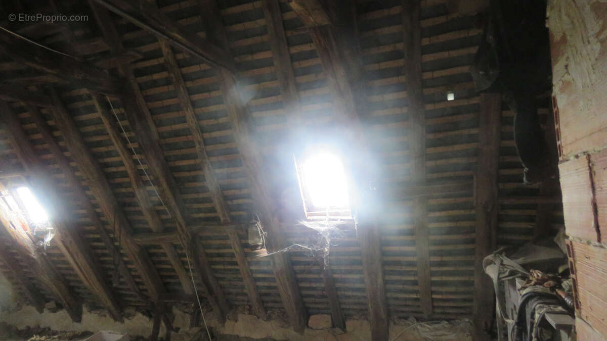 Maison à BADEFOLS-D&#039;ANS