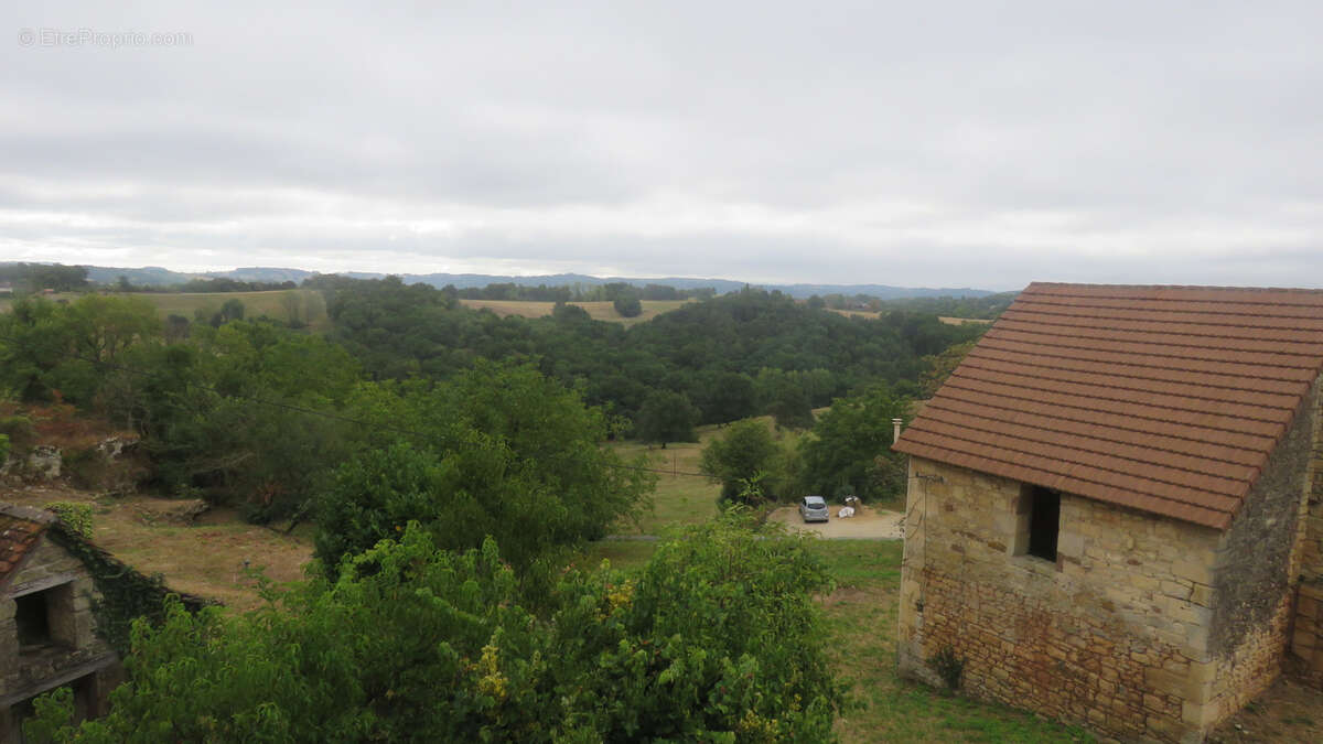 Maison à BADEFOLS-D&#039;ANS