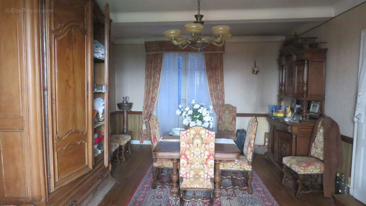 Maison à BADEFOLS-D&#039;ANS