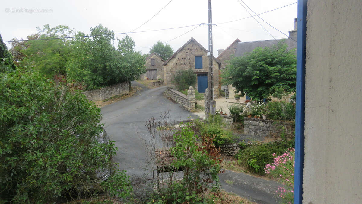 Maison à BADEFOLS-D&#039;ANS