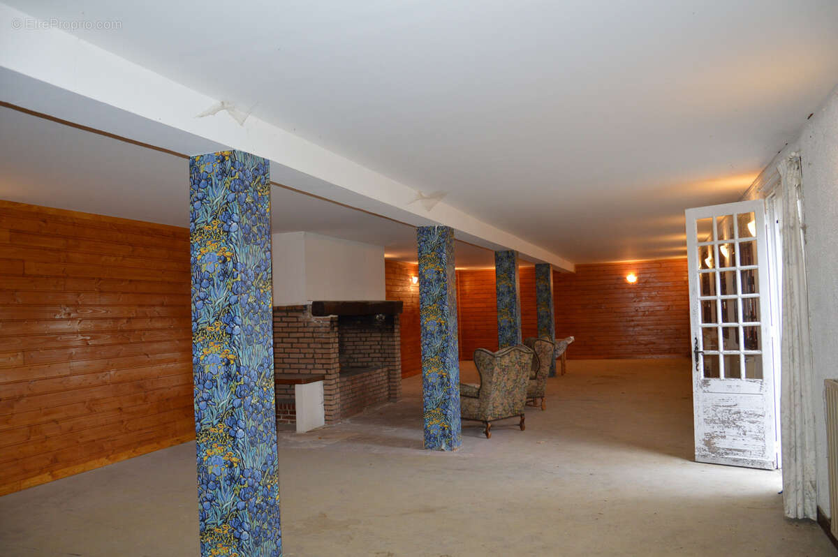 Maison à NOTRE-DAME-DE-LA-ROUVIERE