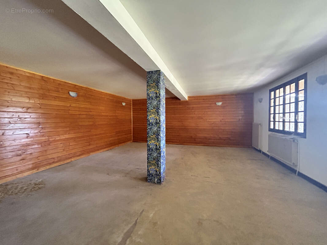 Maison à NOTRE-DAME-DE-LA-ROUVIERE