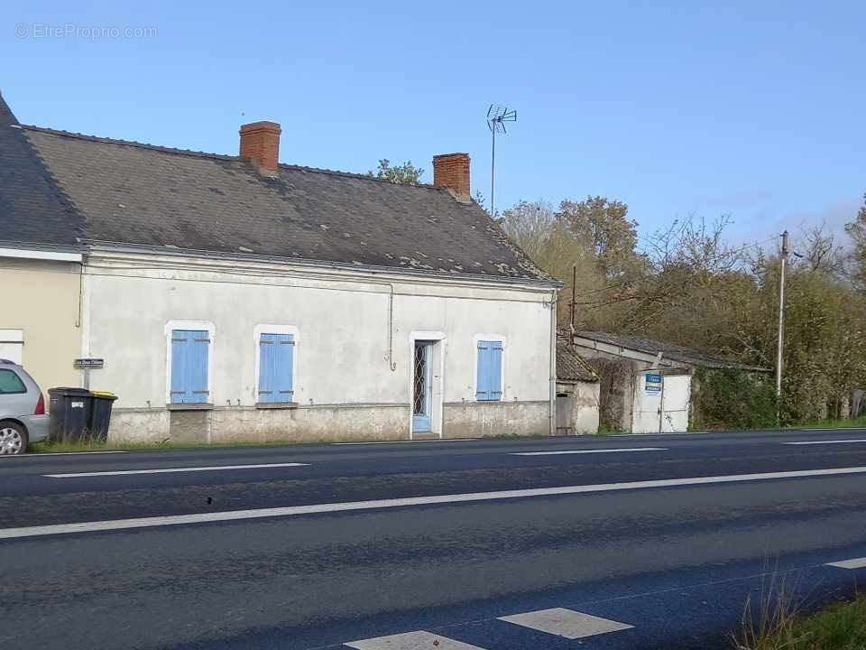 Maison à SAINT-MARTIN-DU-FOUILLOUX