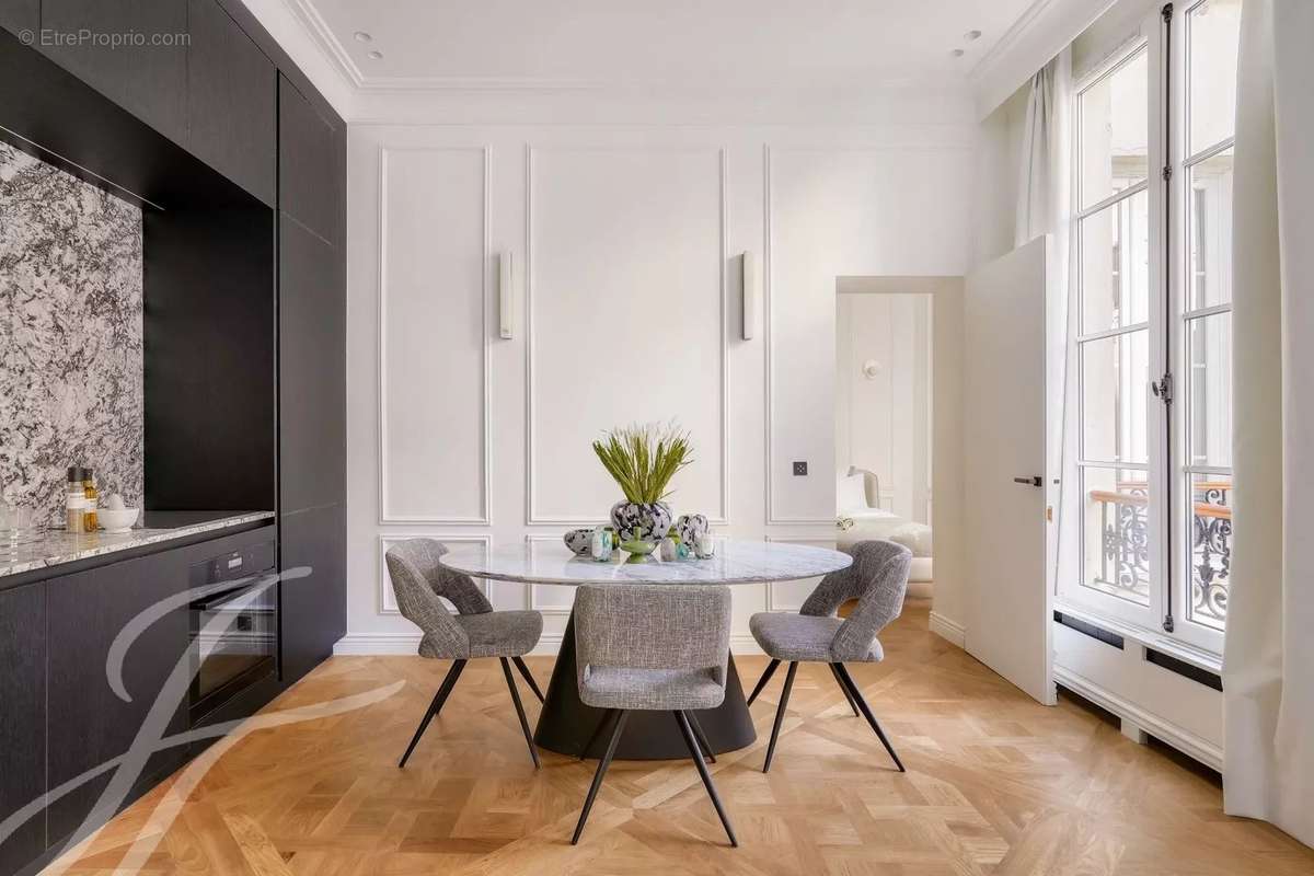 Appartement a louer paris-8e-arrondissement - 3 pièce(s) - 59 m2 - Surfyn