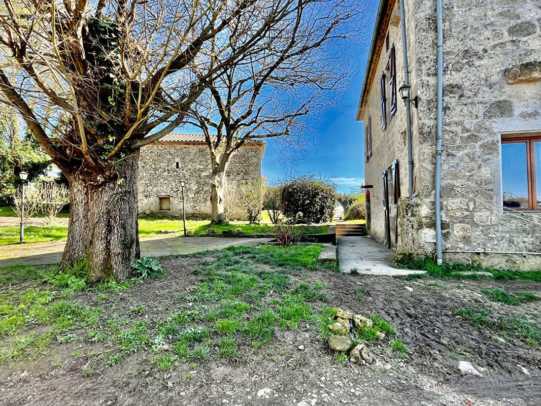 Maison à CLERMONT-DESSOUS