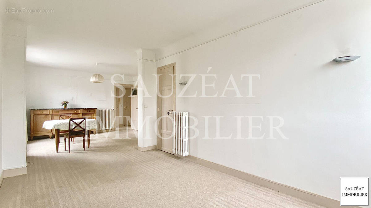 Appartement 5 pièce(s) 83 m²à vendre Clamart