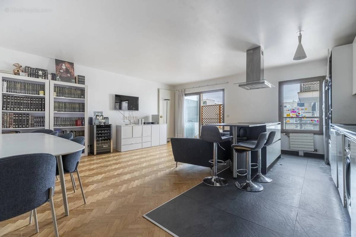 Appartement 3 pièce(s) 70 m²à vendre Levallois-perret