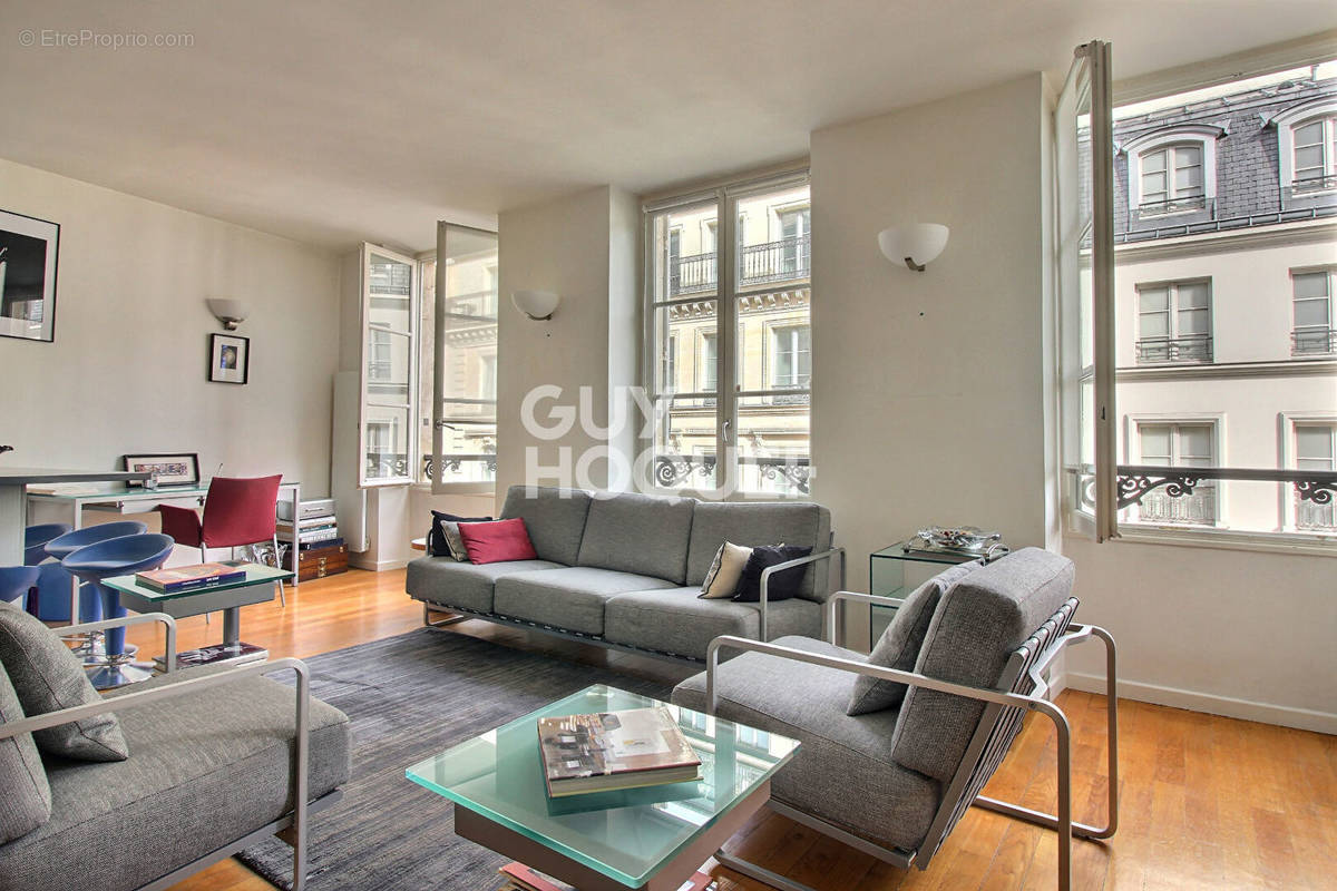 Appartement 2 pièce(s) 67 m²à vendre Paris-9e-arrondissement