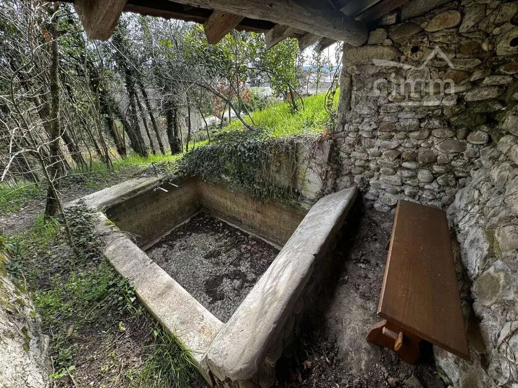 Terrain à LA MOTTE-DE-GALAURE