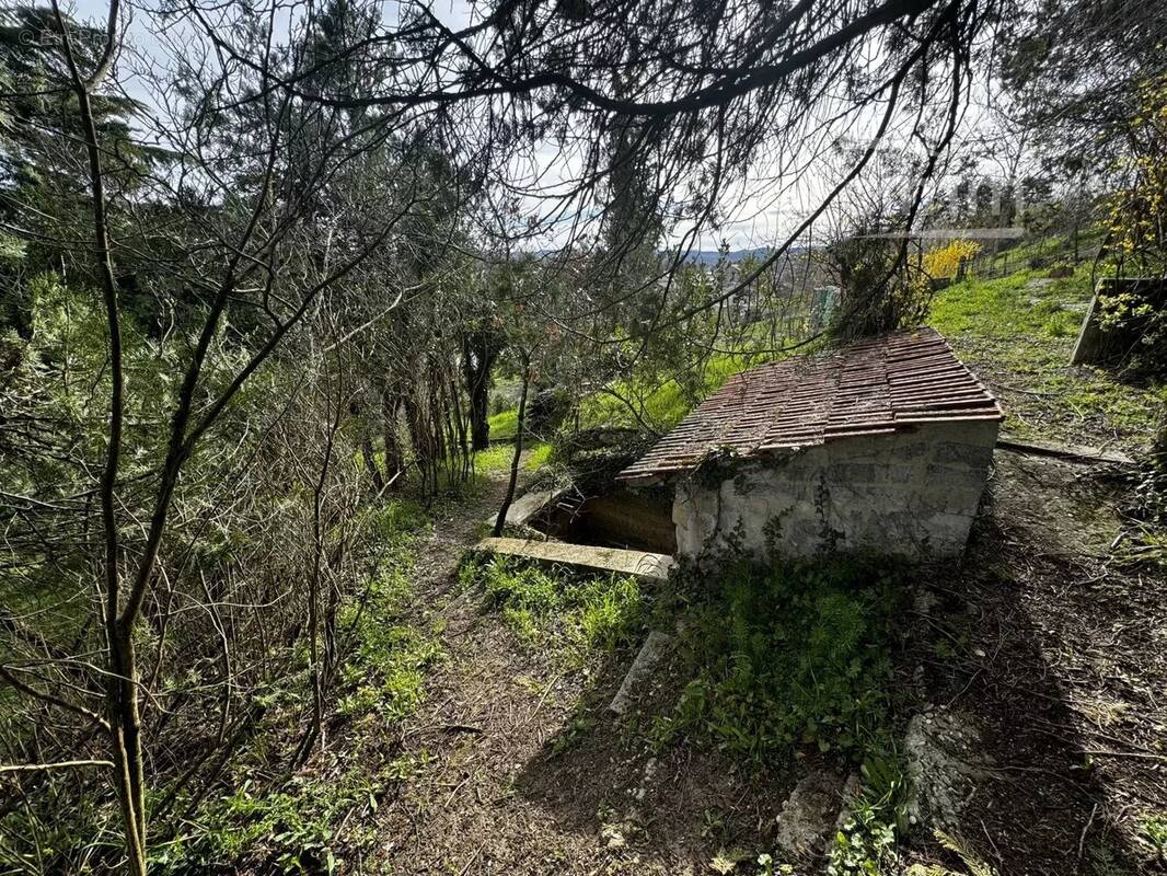 Terrain à LA MOTTE-DE-GALAURE