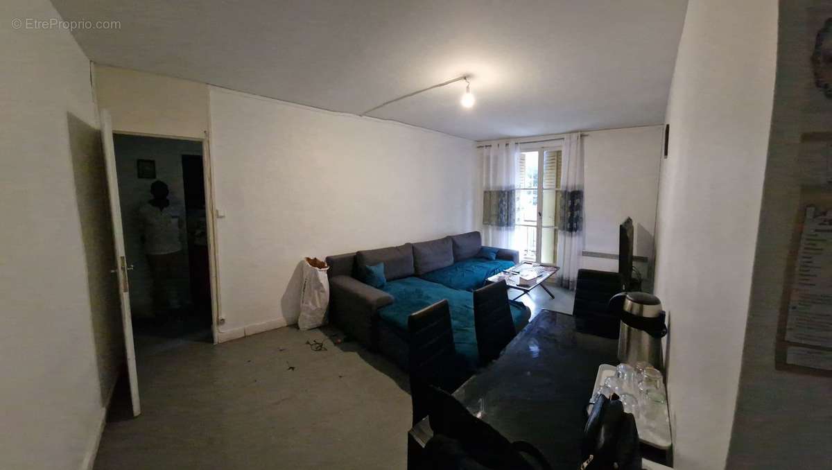 Photo 2 - Appartement à MARSEILLE-3E