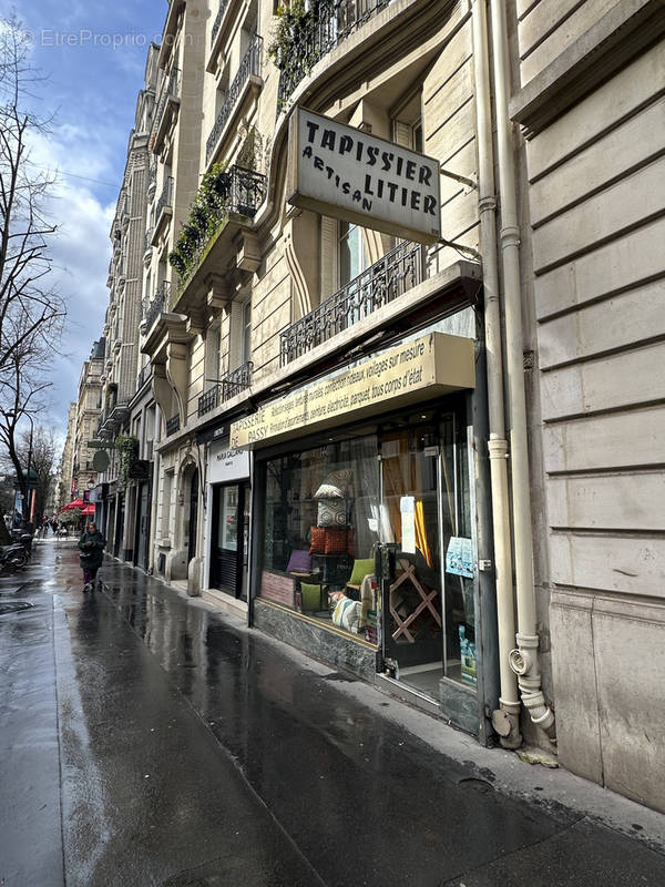 Commerce à PARIS-16E
