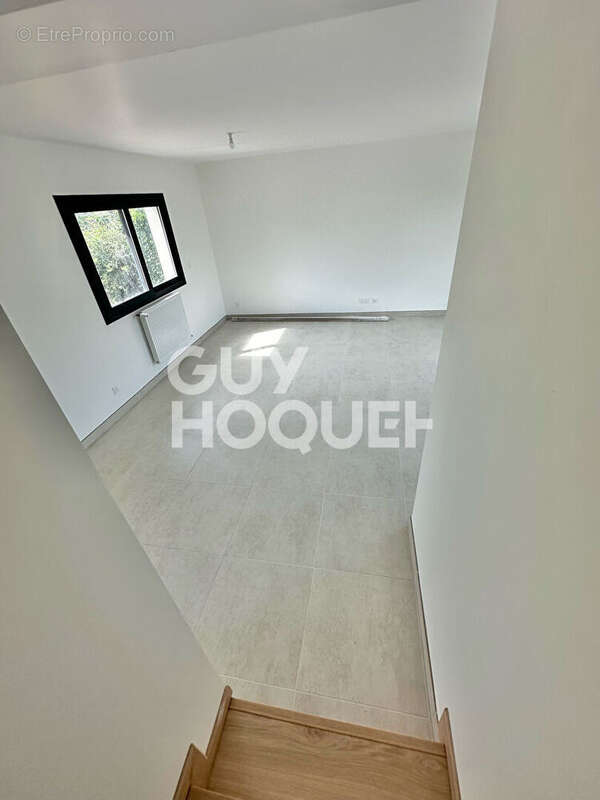 Maison à SAINT-AUBIN-CELLOVILLE