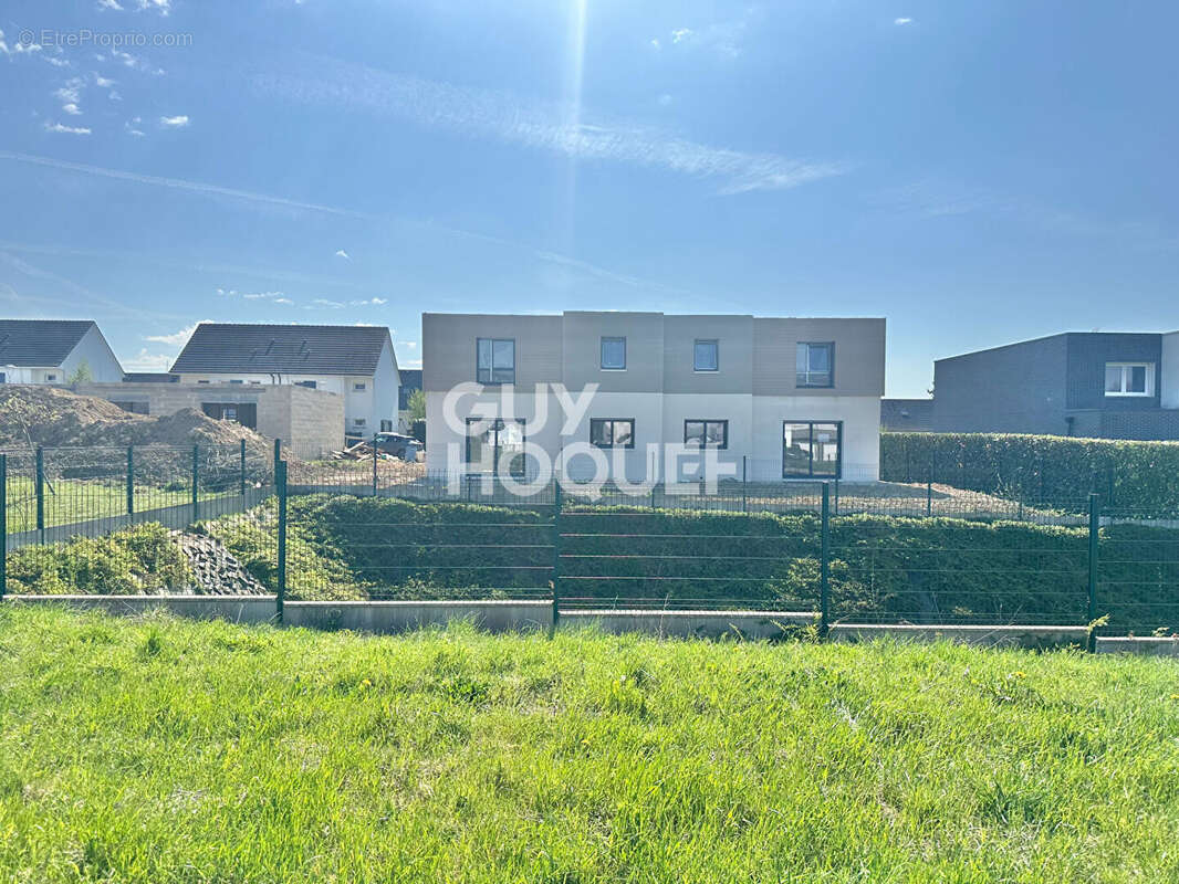 Maison à SAINT-AUBIN-CELLOVILLE