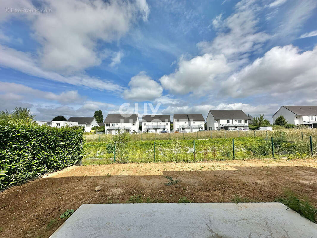 Maison à SAINT-AUBIN-CELLOVILLE