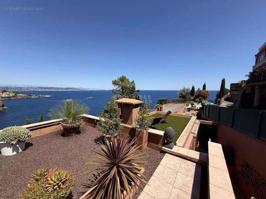 Maison à THEOULE-SUR-MER