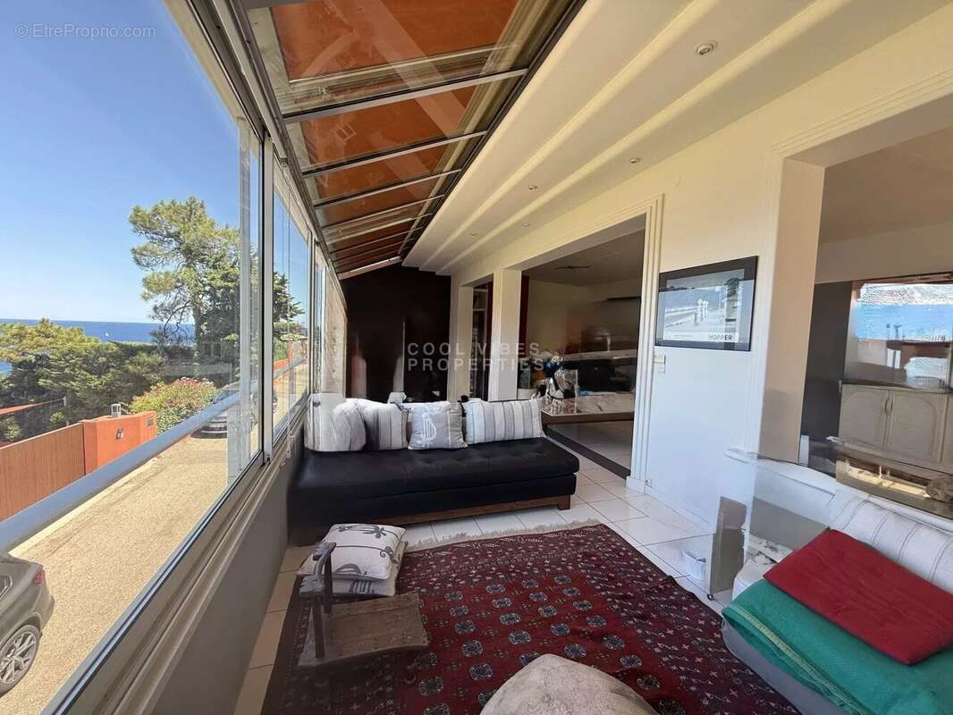 Maison à THEOULE-SUR-MER