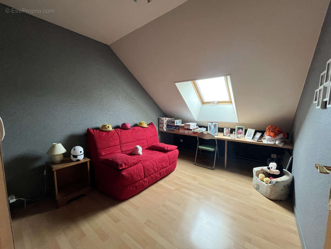 Maison a vendre  - 5 pièce(s) - 137 m2 - Surfyn