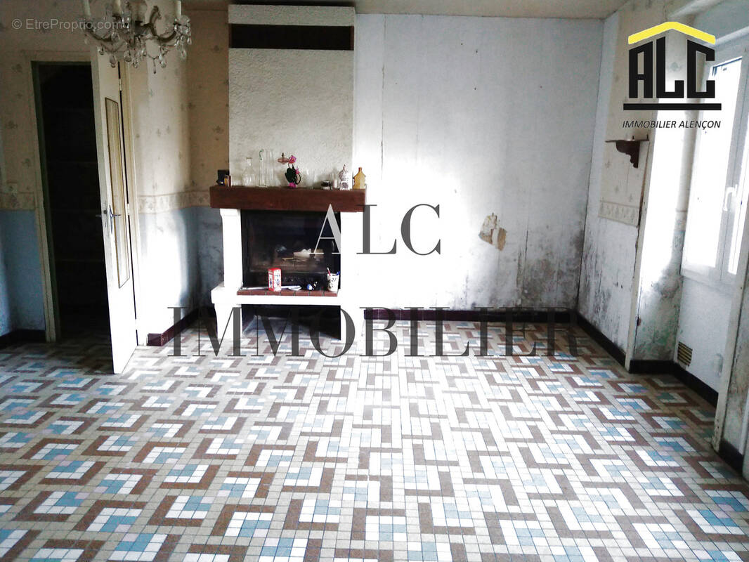 Maison à SAINT-PIERRE-DES-NIDS