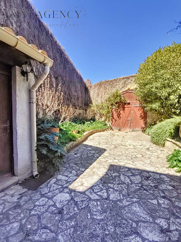 Maison à MAUREILHAN