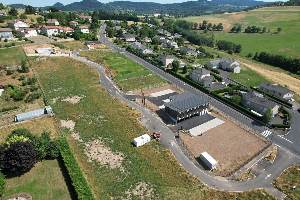 Terrain à YSSINGEAUX