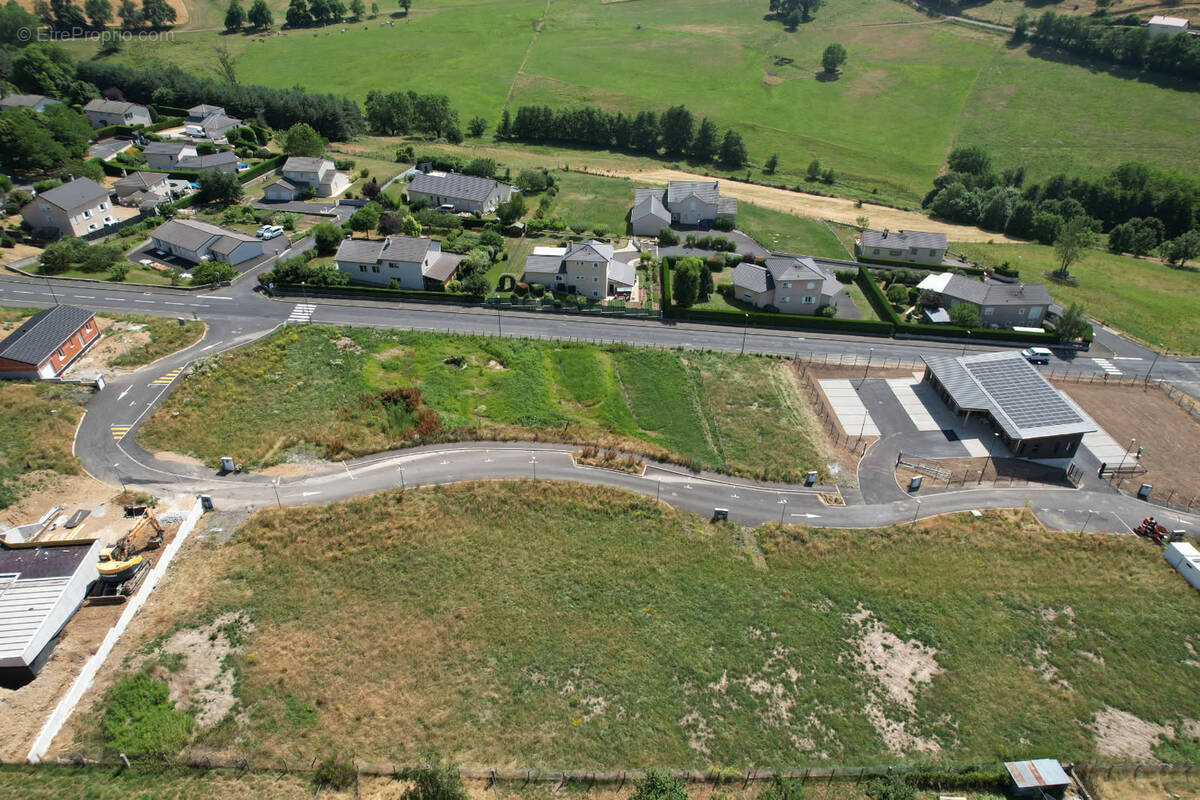 Terrain à YSSINGEAUX