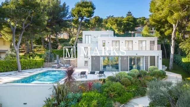 Maison à SAINT-JEAN-CAP-FERRAT