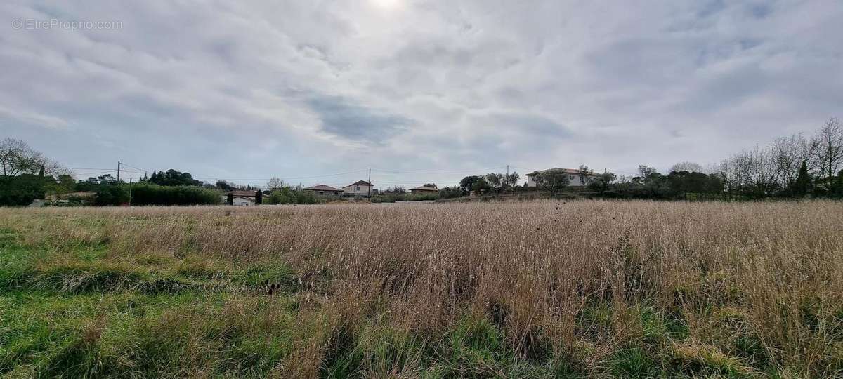 Terrain à BOISSET-ET-GAUJAC