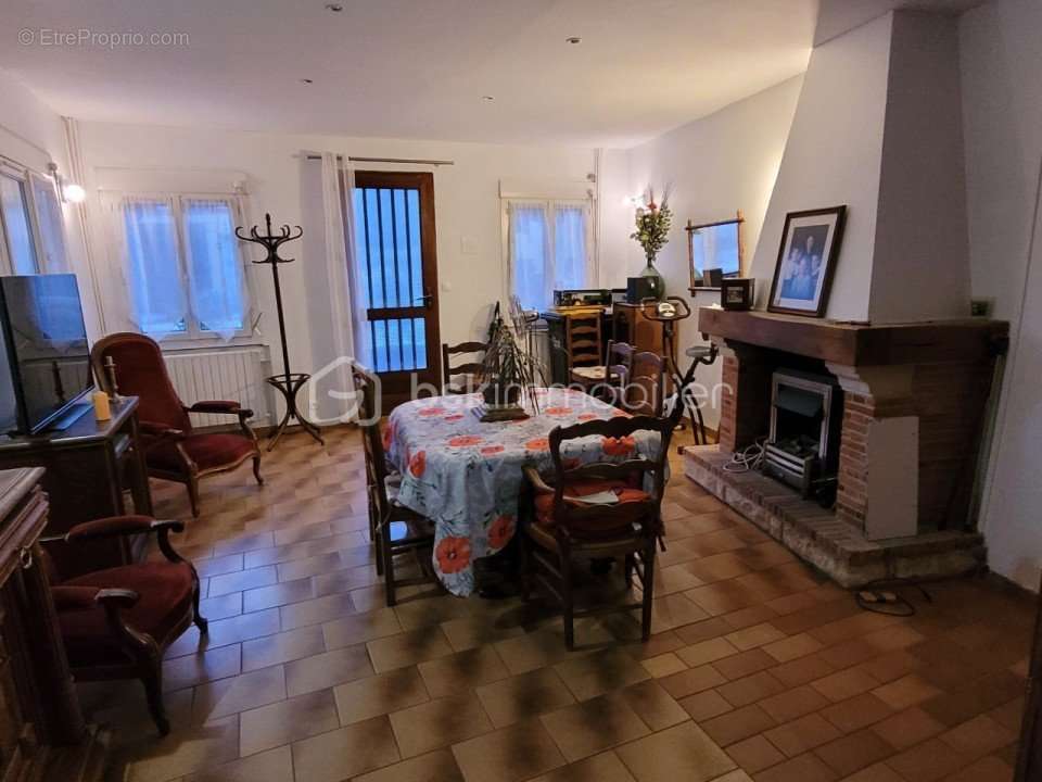 Appartement à SAINT-ROMAIN-DE-COLBOSC