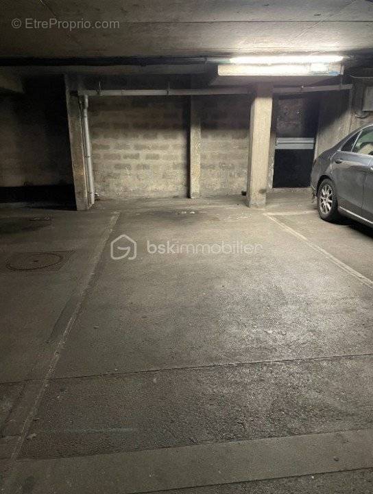 Parking à SARCELLES