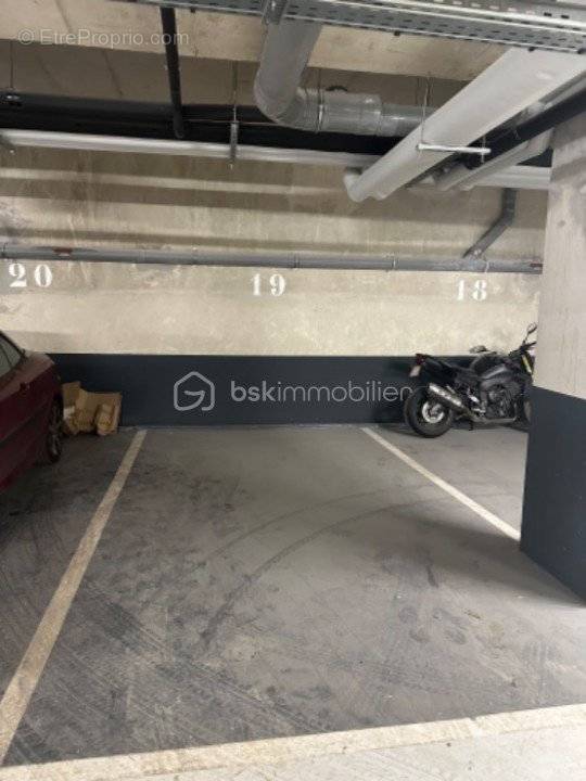 Parking à CLAMART