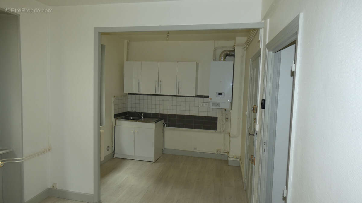 Appartement à COURPIERE