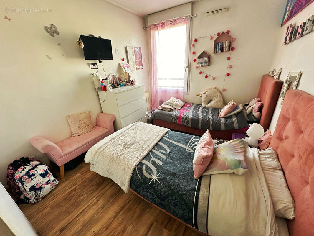 Appartement à PIERRE-BENITE