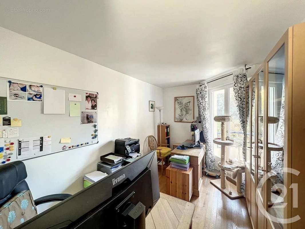 Appartement a louer paris-13e-arrondissement - 4 pièce(s) - 81 m2 - Surfyn