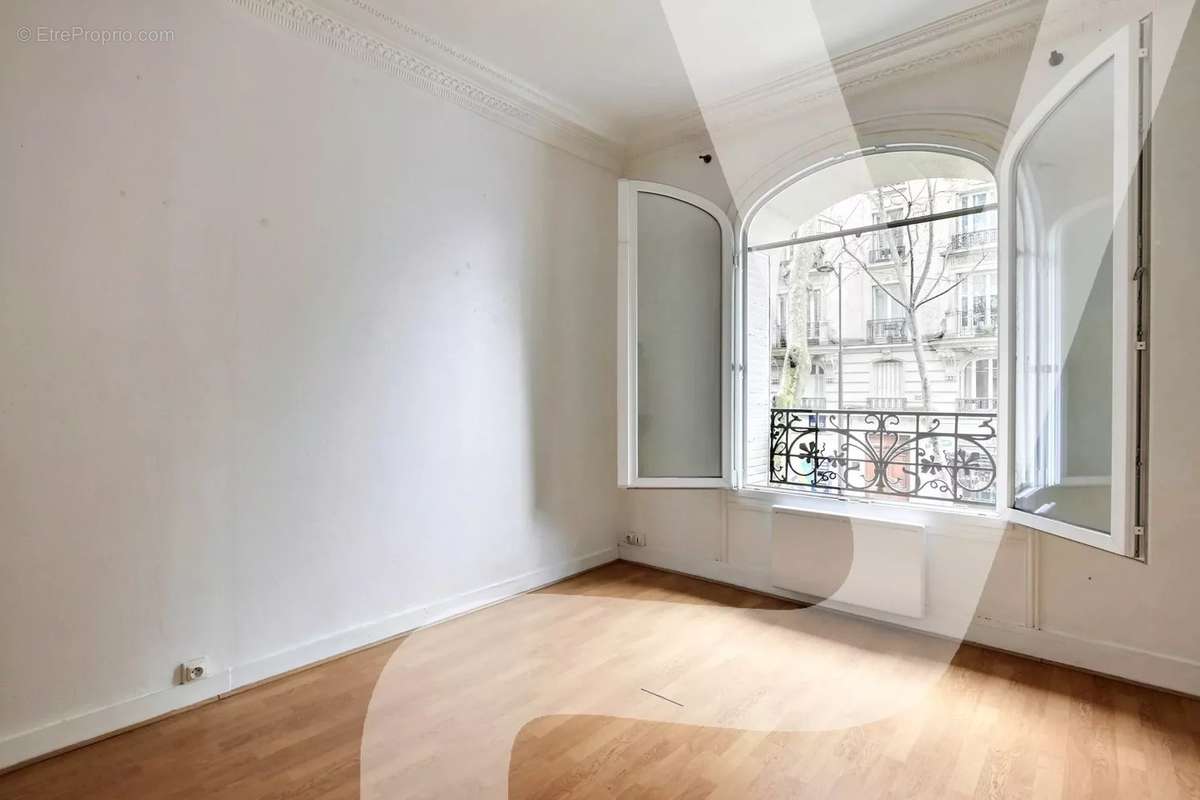 Appartement a louer paris-11e-arrondissement - 3 pièce(s) - 48 m2 - Surfyn