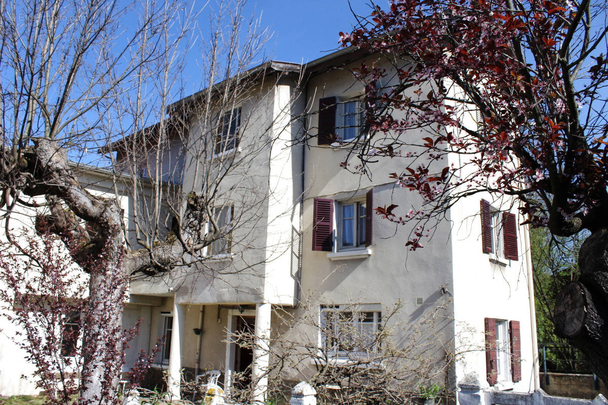 Maison à CIVRIEUX-D&#039;AZERGUES
