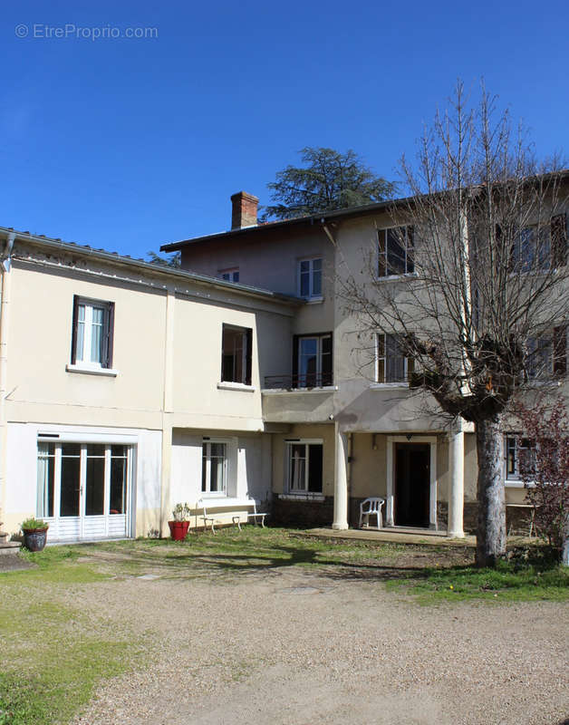 Maison à CIVRIEUX-D&#039;AZERGUES