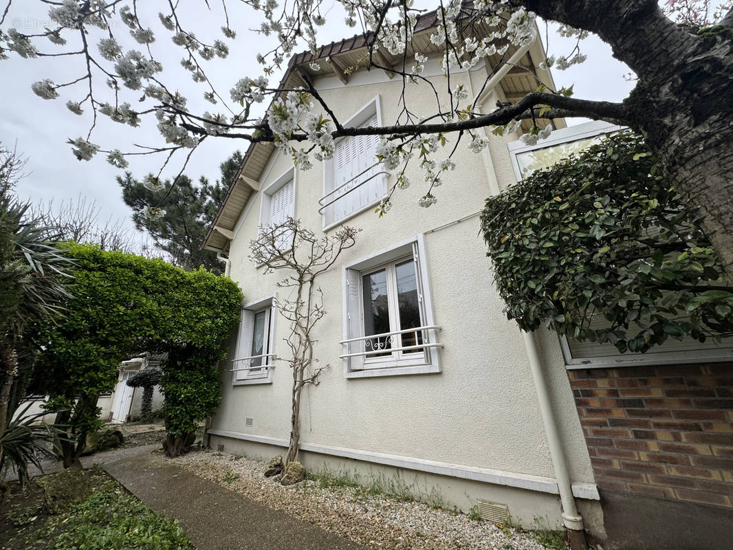 Maison à CHELLES