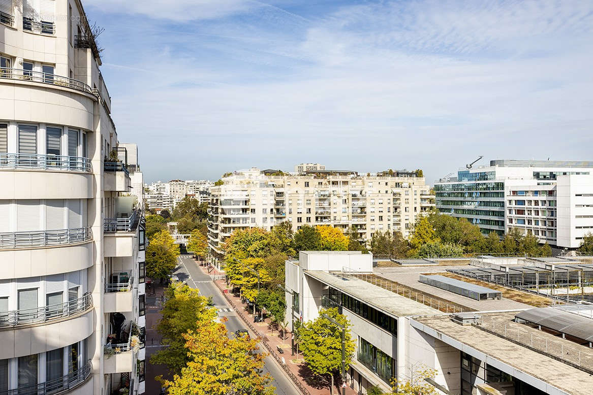 Appartement à LEVALLOIS-PERRET