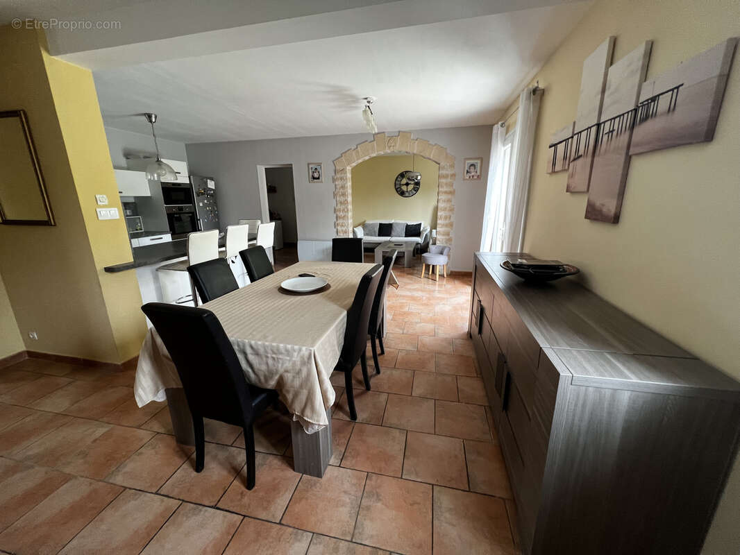 Maison à VAISON-LA-ROMAINE