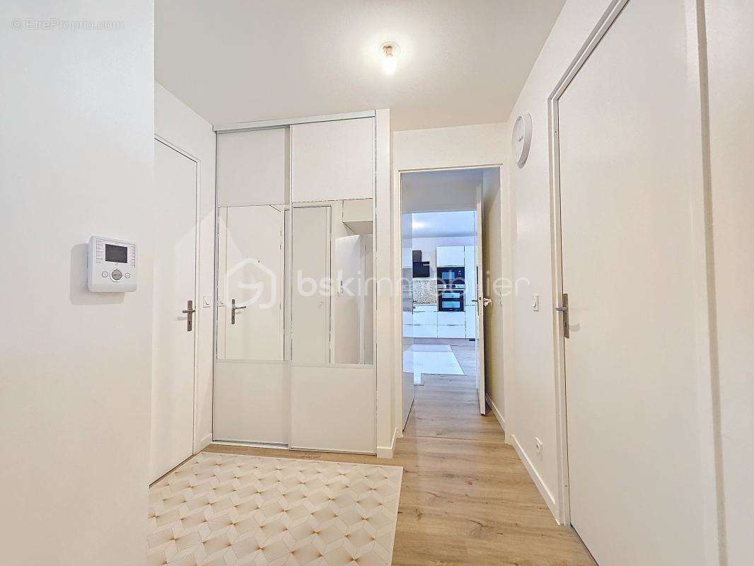 Appartement à LE BLANC-MESNIL