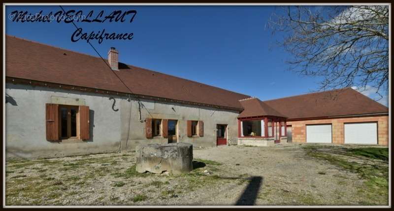 Maison à SOUVIGNY