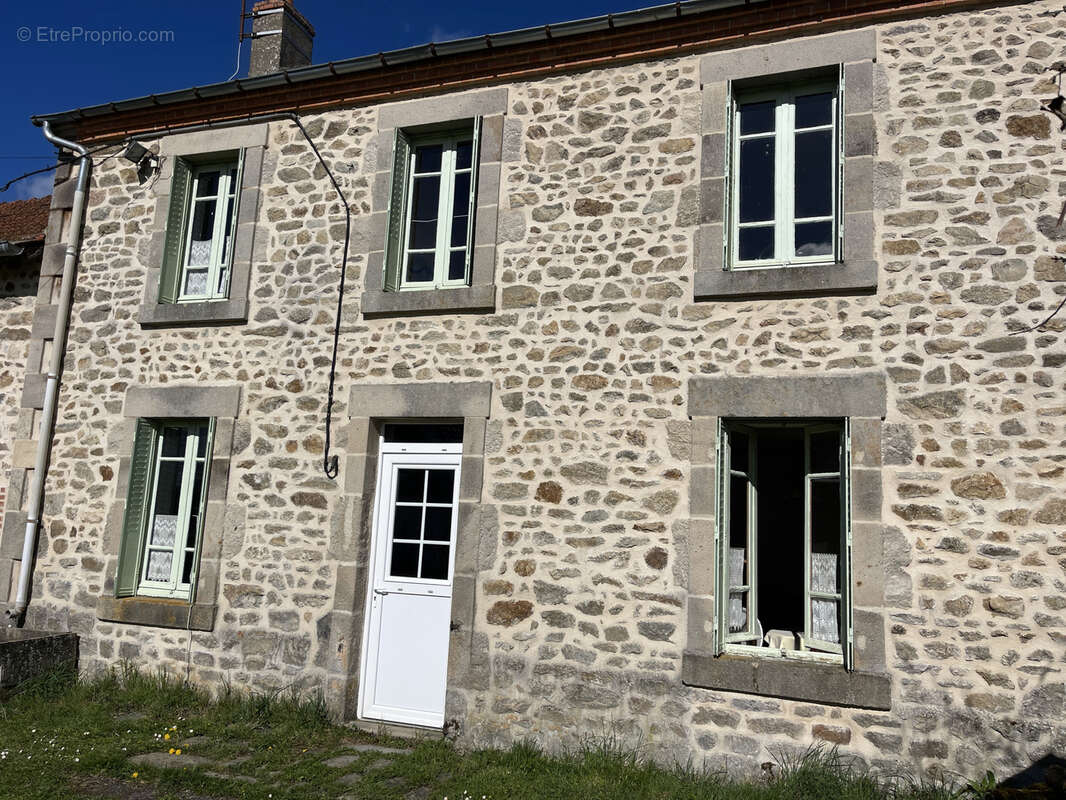 Maison à MARCILLAT-EN-COMBRAILLE