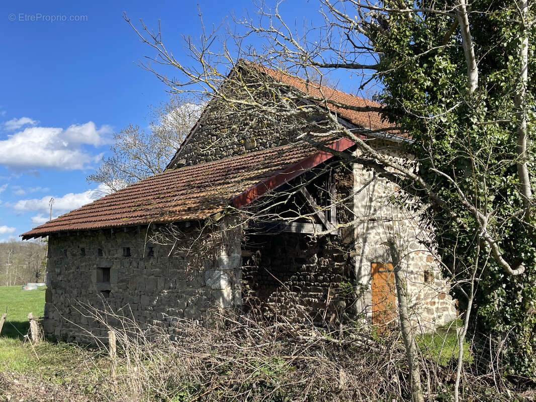 Maison à MARCILLAT-EN-COMBRAILLE